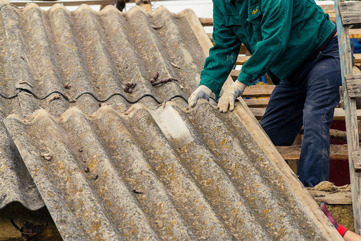 How to report illegal asbestos removal
